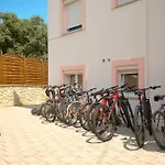 Sabb Apartment