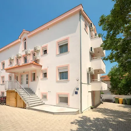 Apartamento Sabb Jezera