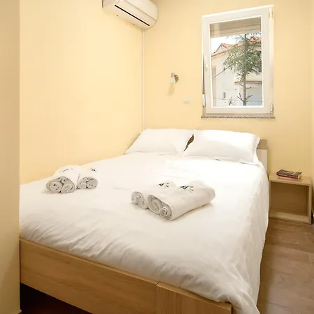 Sabb Apartamento Jezera