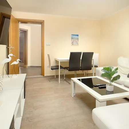 Sabb Apartamento Jezera